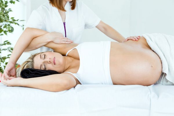 Prenatal-Massage